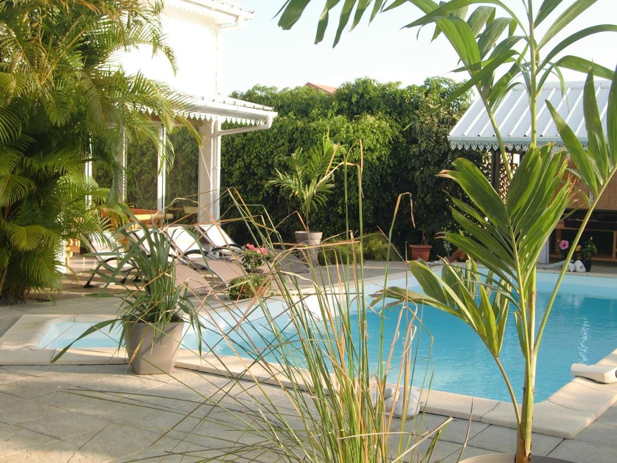 Villa Ambralini Saint Pierre Buitenkant foto